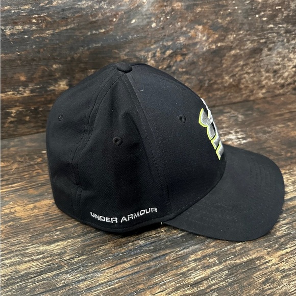 Under Armour Black Hat with Neon Yellow Logo - Picture 3 of 7